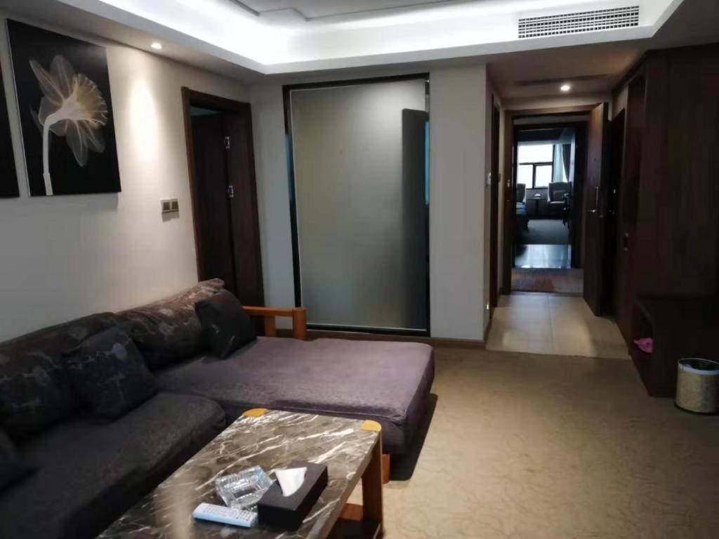 Kaibin International Hotel Цзиндэчжэнь Экстерьер фото