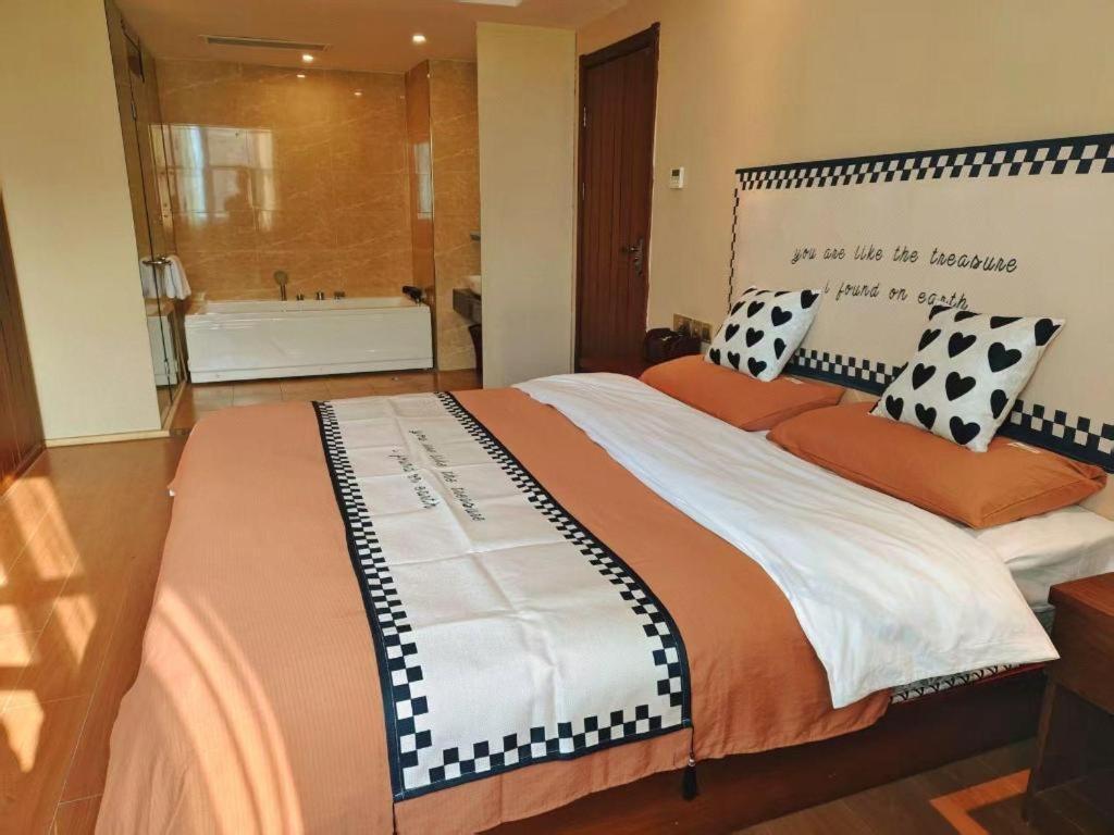 Kaibin International Hotel Цзиндэчжэнь Экстерьер фото