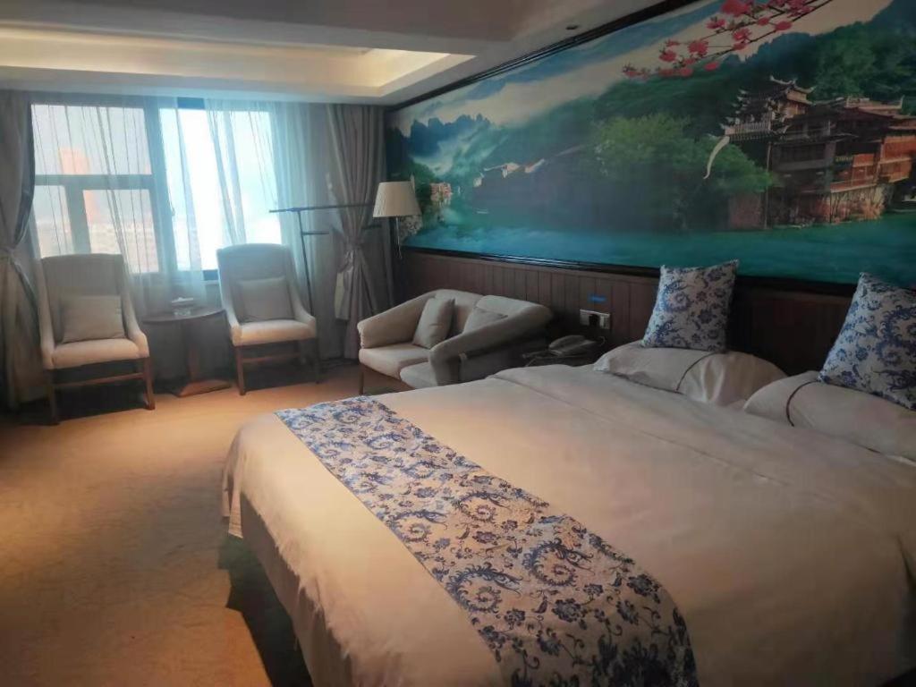 Kaibin International Hotel Цзиндэчжэнь Экстерьер фото