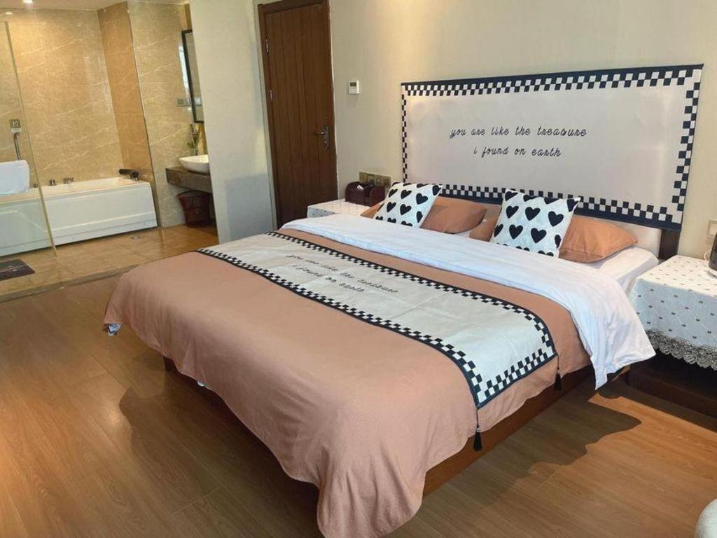 Kaibin International Hotel Цзиндэчжэнь Экстерьер фото